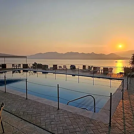 فندق Sunrise Nikiana 2*
